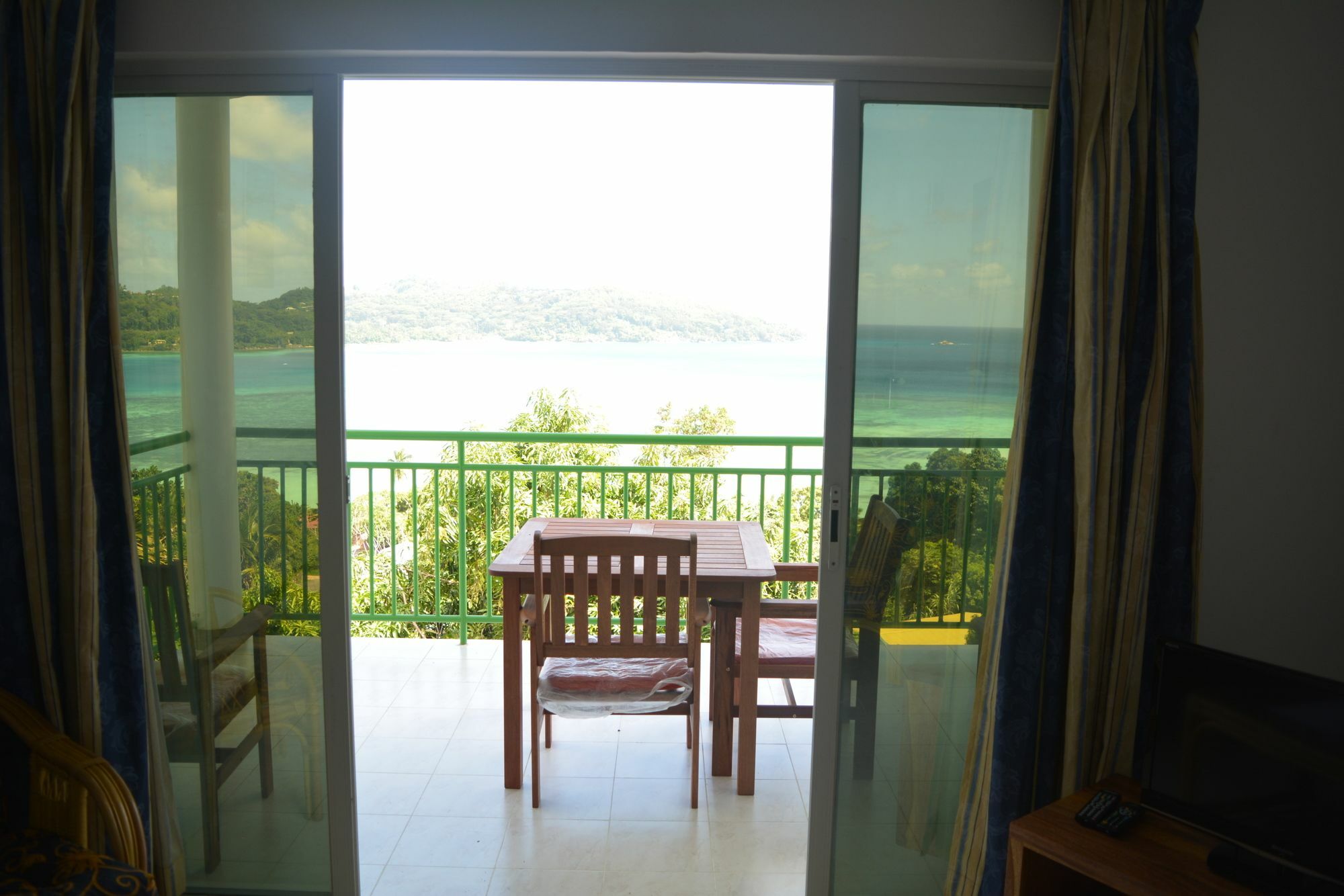 Manfiyo Guest House Anse Boileau ภายนอก รูปภาพ